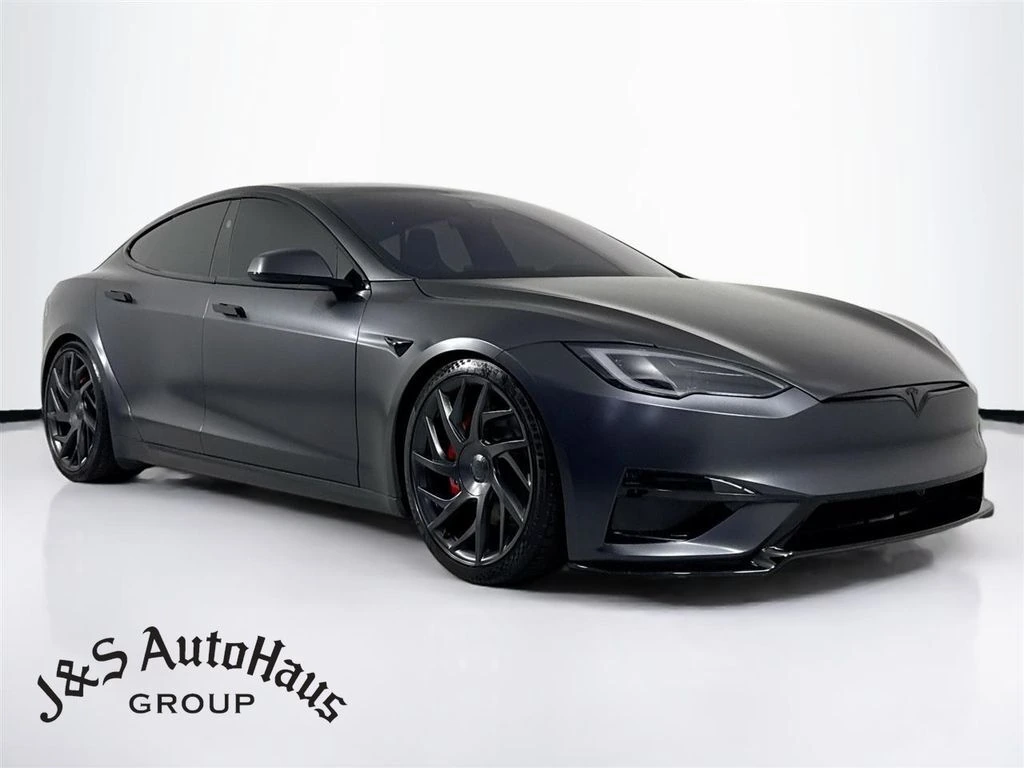 2026 Tesla Model S Plaid's photo