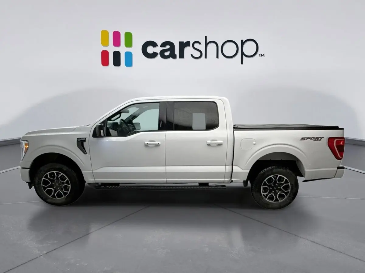 2023 Ford F-150 XLT photo 2