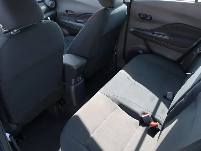 2025 Nissan Kicks Play S photo 22
