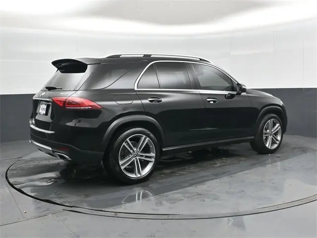 2022 Mercedes Benz GLE 350 4MATIC photo 4