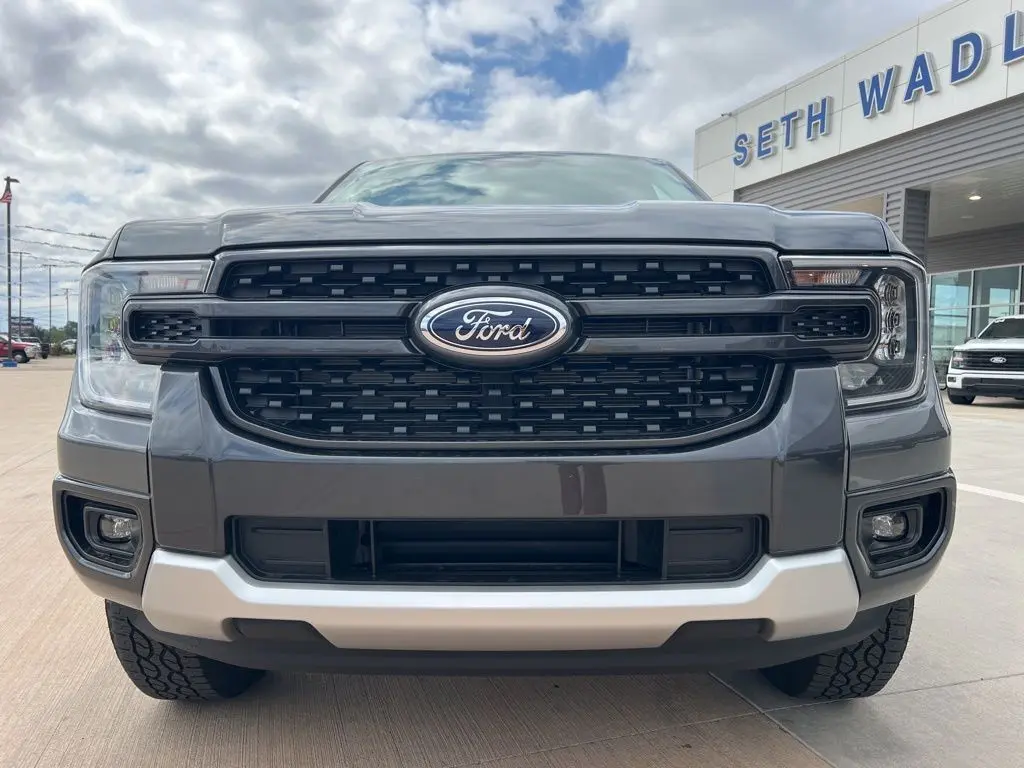 2025 Ford Ranger XLT photo 3