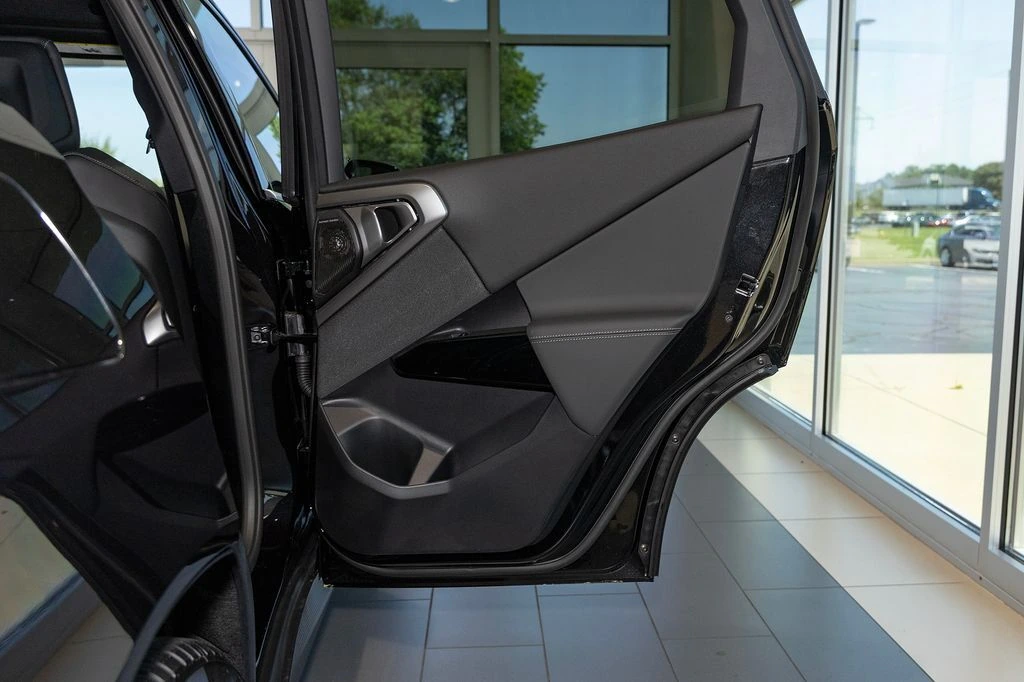 2026 BMW X3 30 - Photo 25