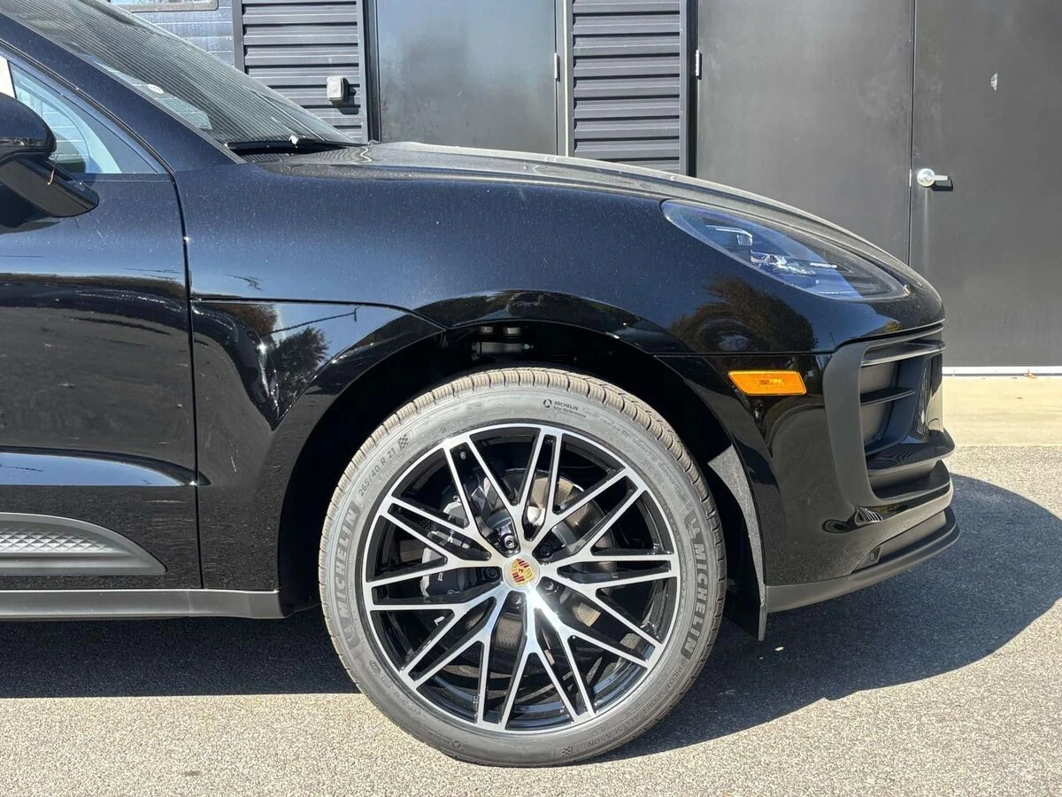 2026 Porsche Macan Base - Photo 14