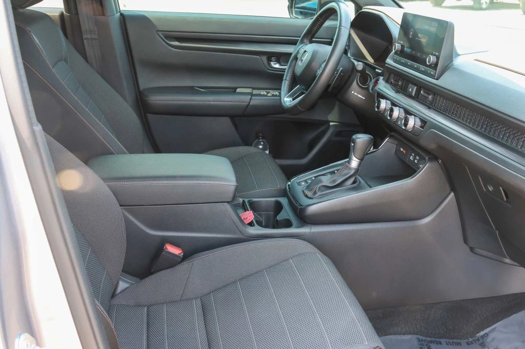2024 Honda CR-V Sport - Photo 16