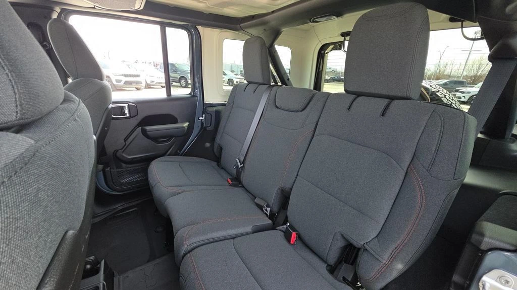 2026 Jeep Wrangler 4-Door Rubicon - Photo 17