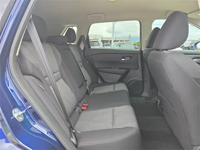 2026 Nissan Rogue SV photo 14
