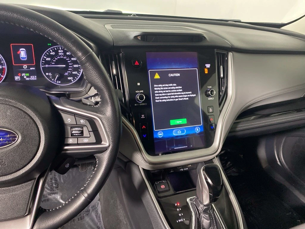 2021 Subaru Outback Limited - Photo 17