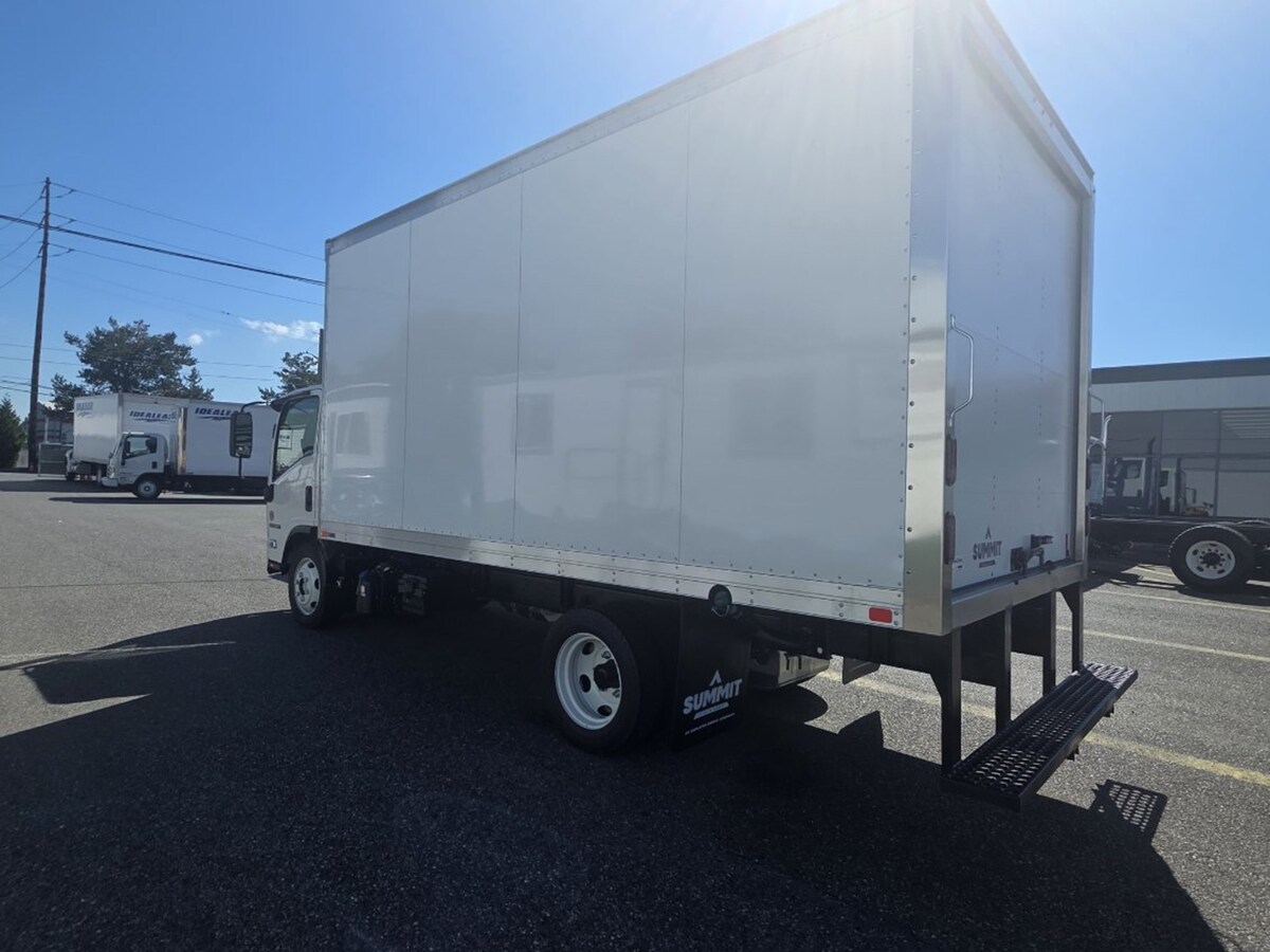 2026 Isuzu NRR in Tacoma, WA — photo 6