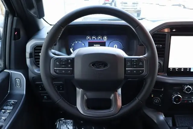 2025 Ford F-150 XLT photo 24