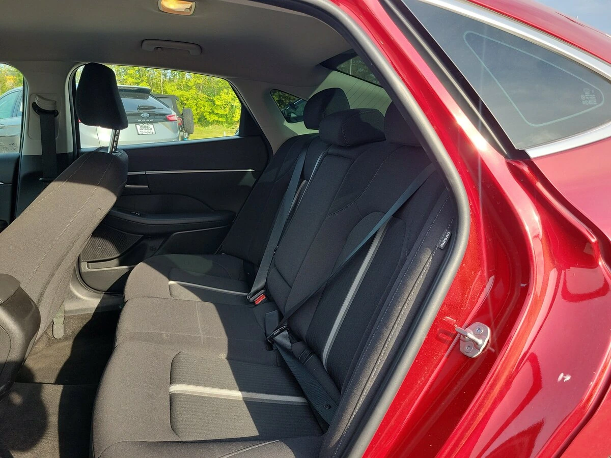 2025 Hyundai Sonata SEL - Photo 12
