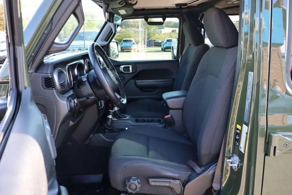 2022 Jeep Wrangler Unlimited Sport photo 8
