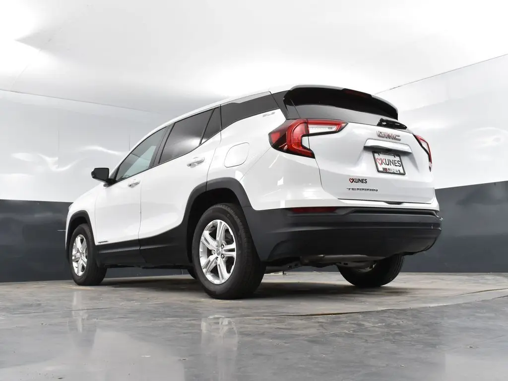 2024 Gmc Terrain SLE photo 33