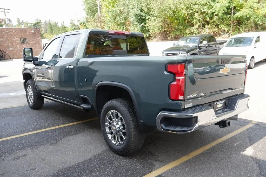 2026 Chevrolet Silverado LTZ photo 5