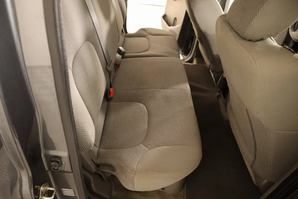 2016 Nissan Frontier SV photo 11