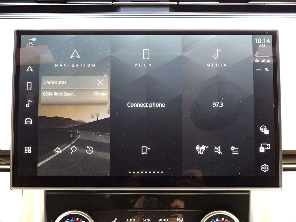 2023 Land Rover Range Rover SE - Photo 16