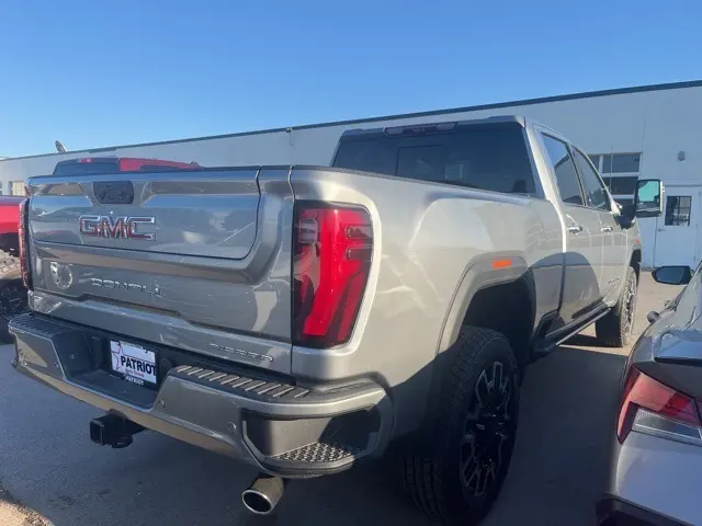 2025 Gmc Sierra HD Denali photo 4