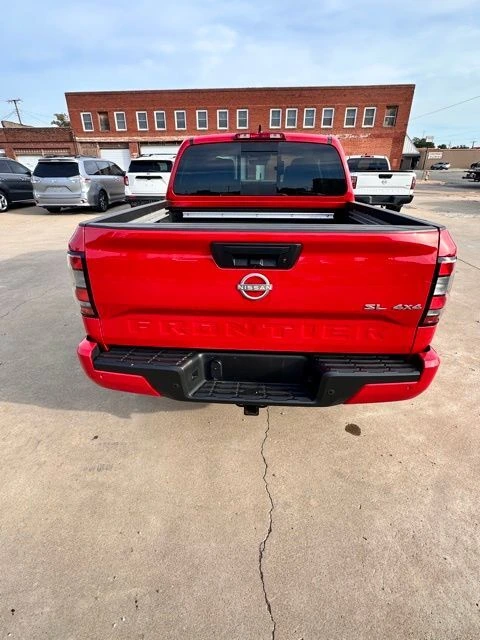 2024 Nissan Frontier SL - Photo 8
