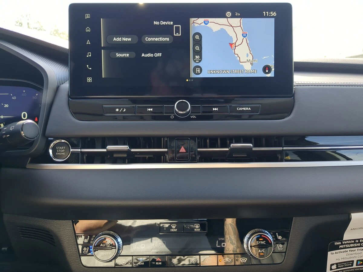 2026 Mitsubishi Outlander SEL - Photo 25
