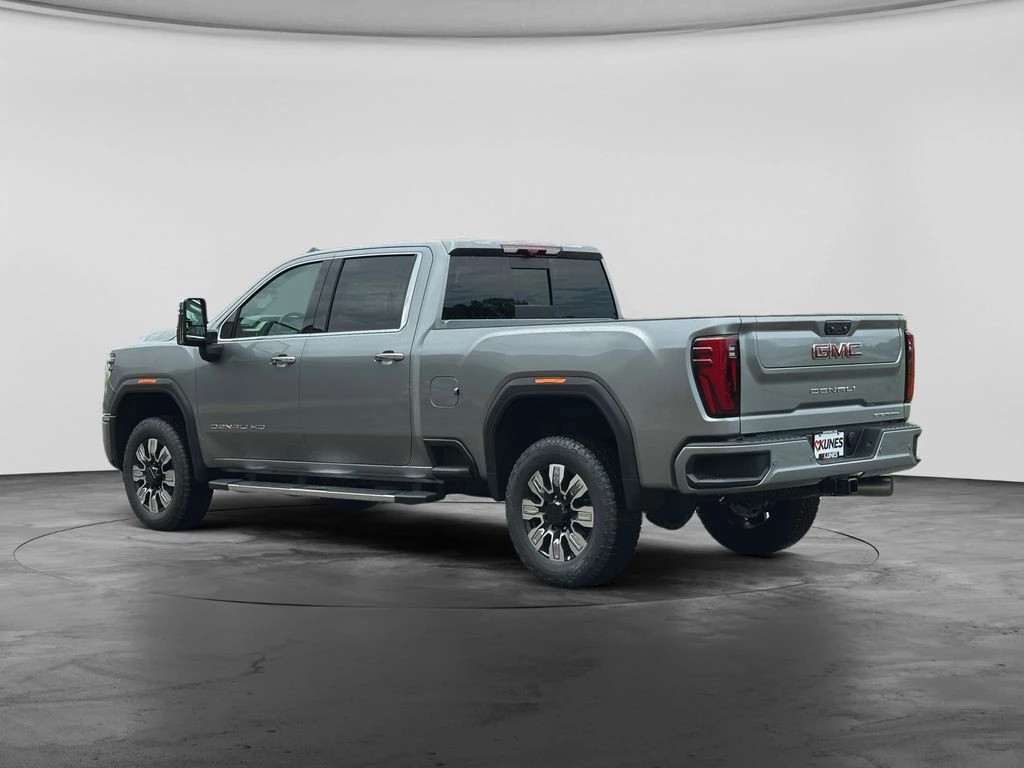 2026 GMC Sierra 3500HD Denali - Photo 6