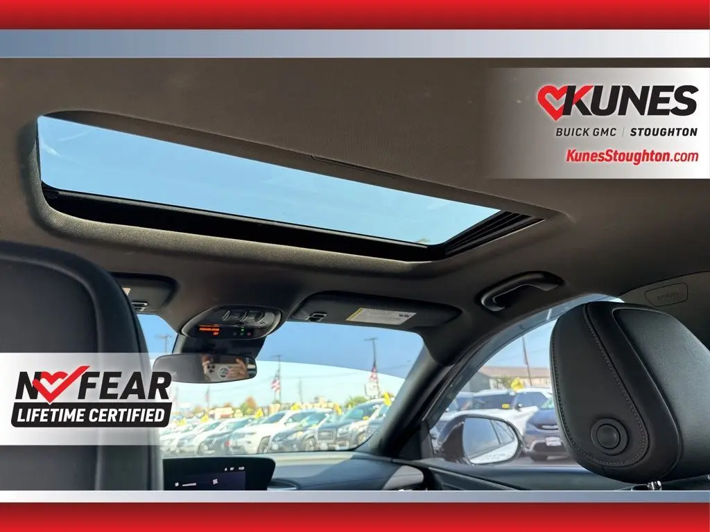 2024 Buick Envista ST photo 29