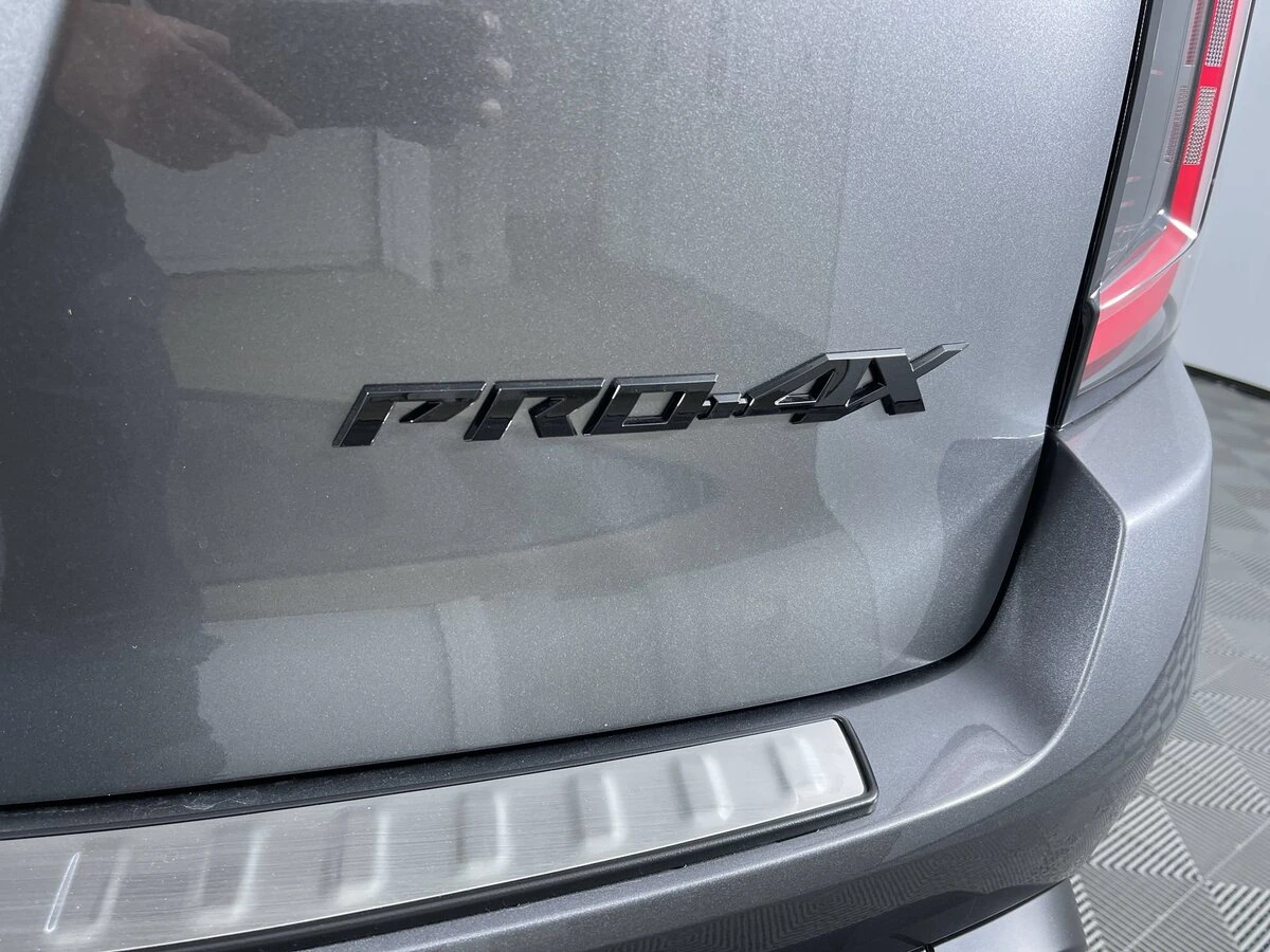 2026 Nissan Armada PRO-4X - Photo 25