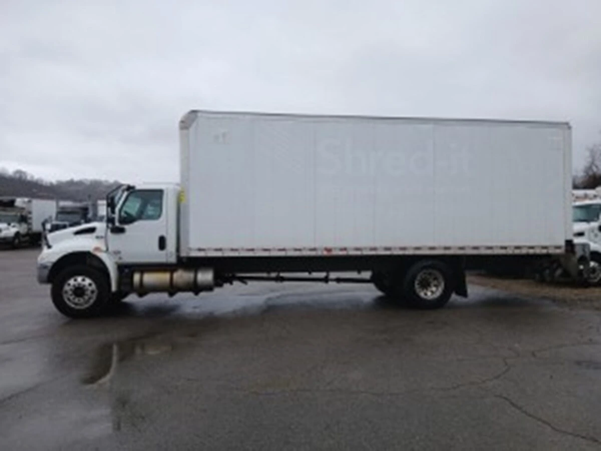 2019 International MV - image 2