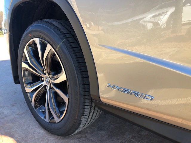 Hybrid Badging on the RX 450h