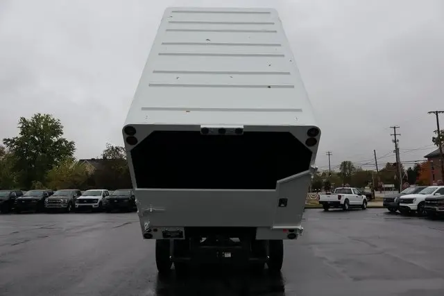 2026 Ford F-750 photo 20