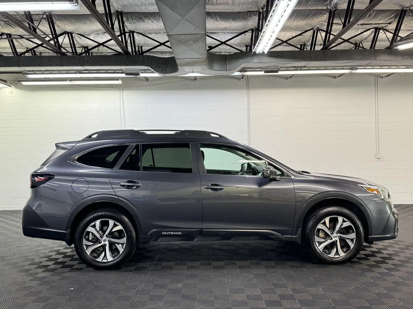 2021 Subaru Outback Limited XT photo 4