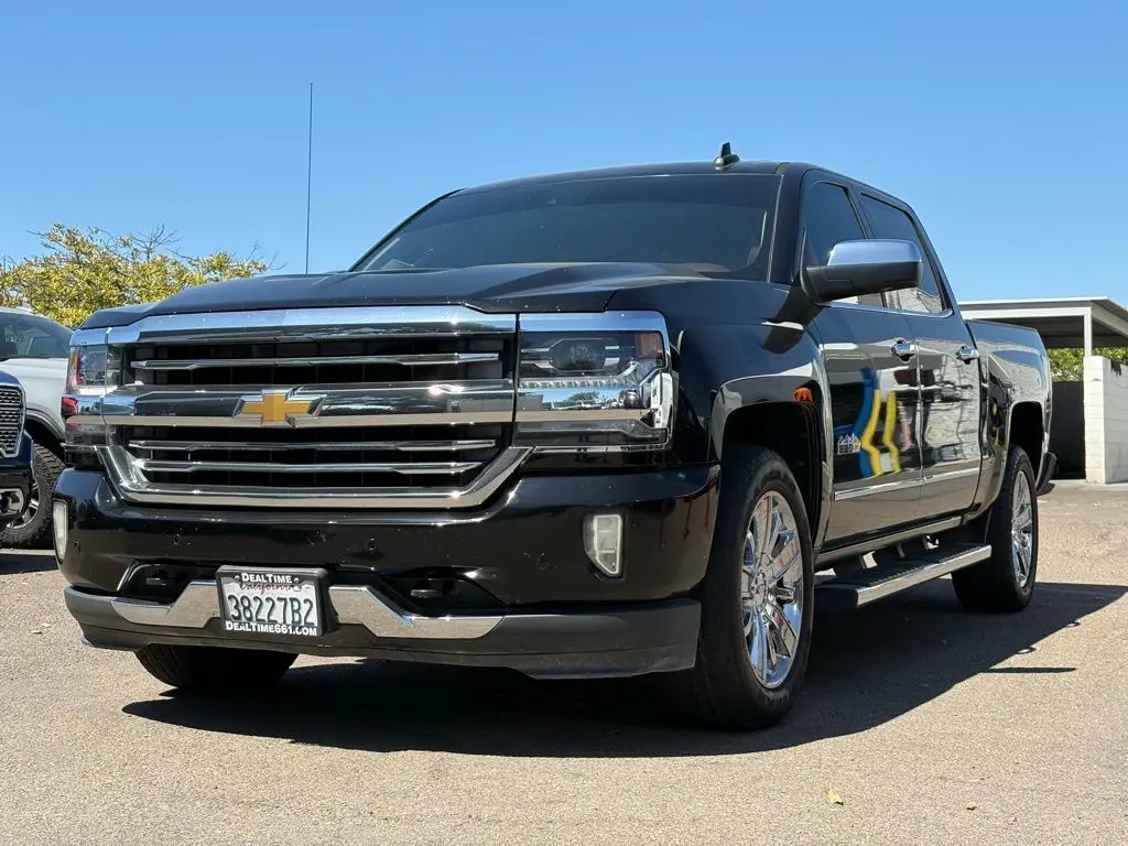 2016 Chevrolet Silverado High Country photo 2