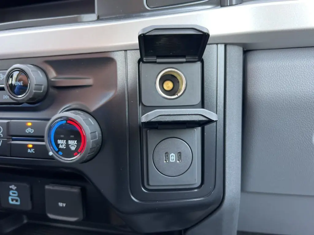 2025 Ford F-250 photo 18
