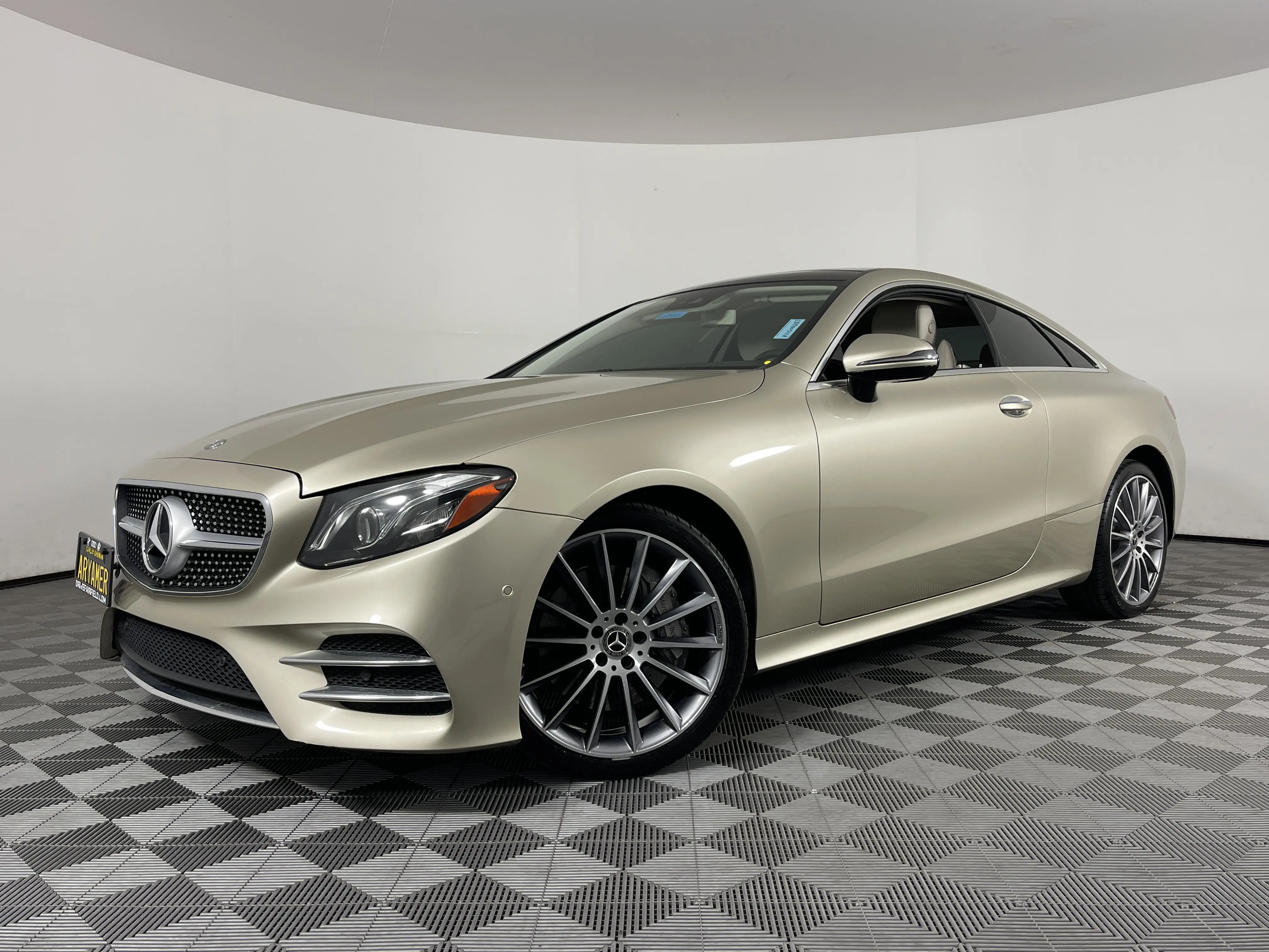 2018 Mercedes Benz E 400 4MATIC Coupe photo 2
