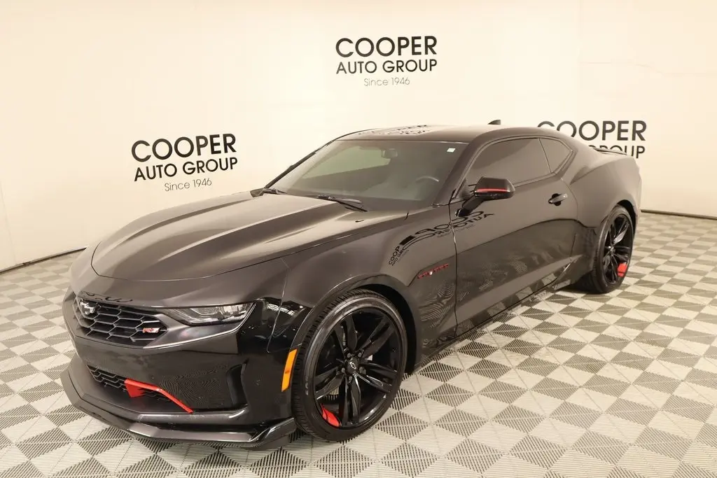 2024 Chevrolet Camaro 1LT photo 9