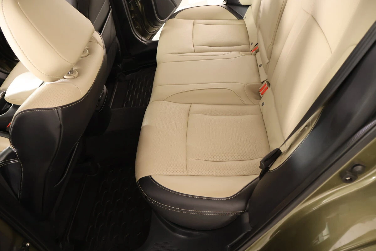 2021 Subaru Outback Limited - Photo 12