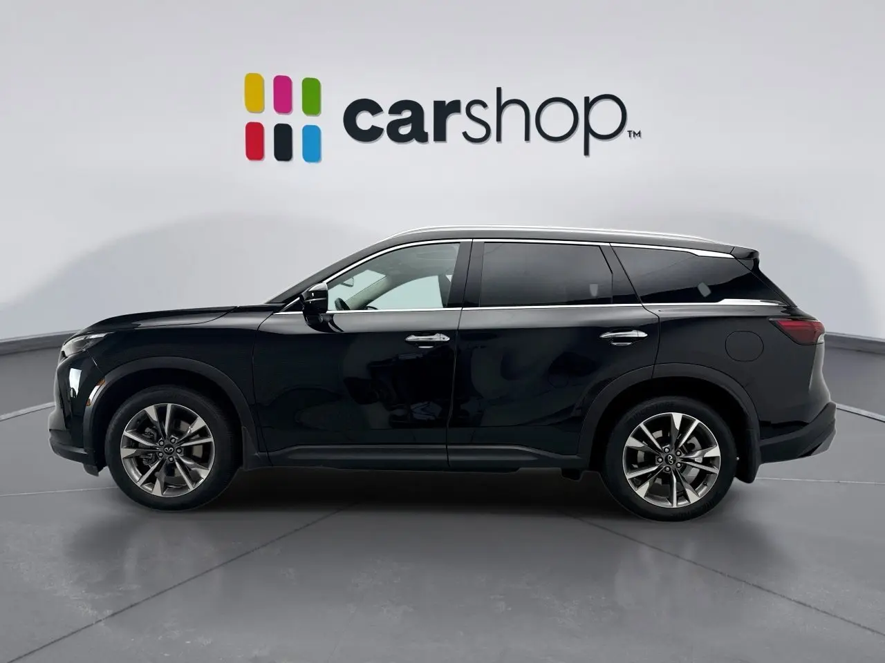 2022 Infiniti QX60 Luxe photo 2
