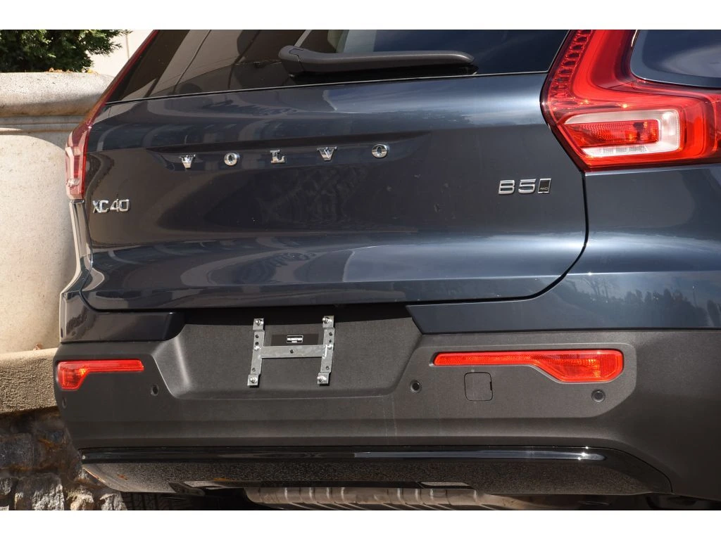 2026 Volvo - image 28