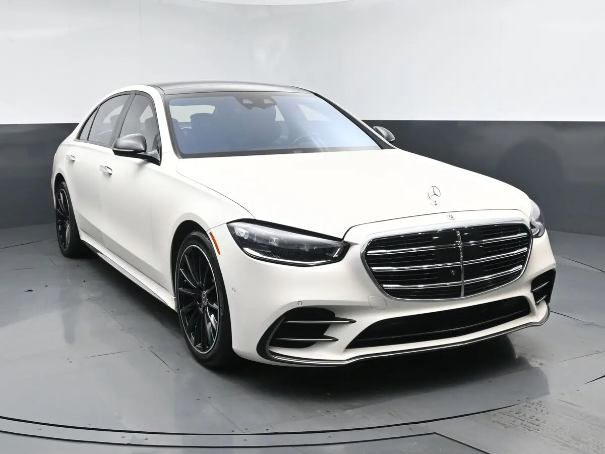 2023 Mercedes Benz S 580 4MATIC photo 2