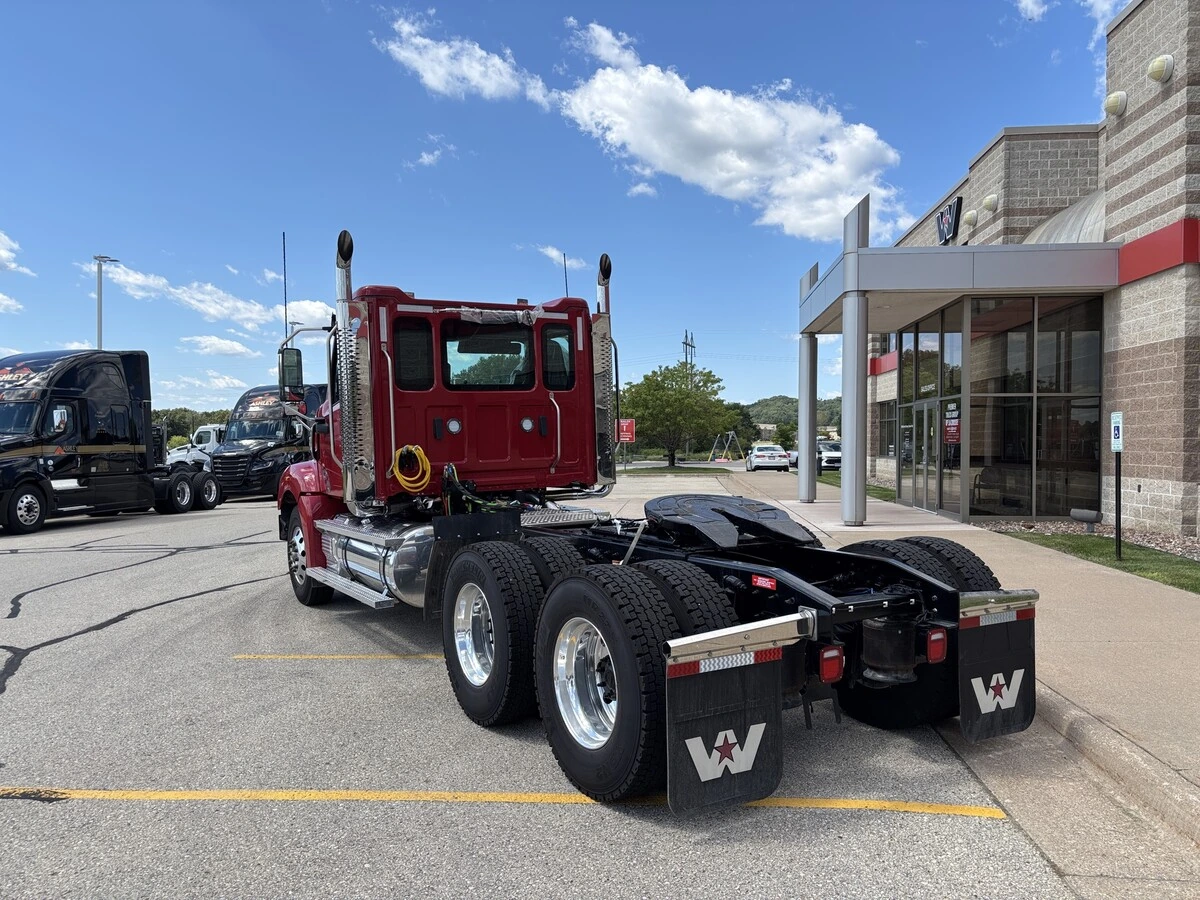 2027 Western Star 49X — photo 7