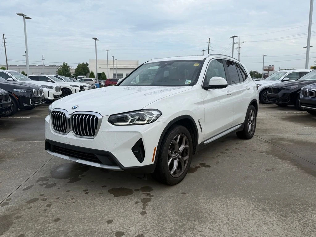 2023 BMW X3 sDrive30i's photo