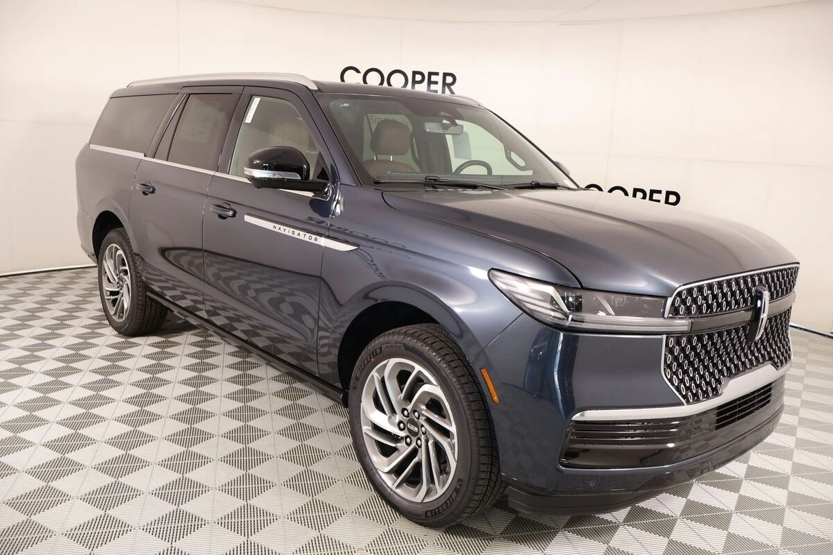 2026 Lincoln Navigator Reserve L 4WD's photo