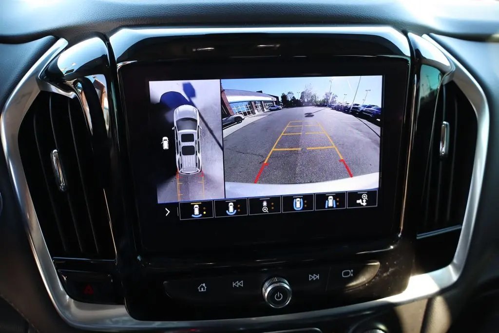 2021 Chevrolet Traverse Leather photo 19