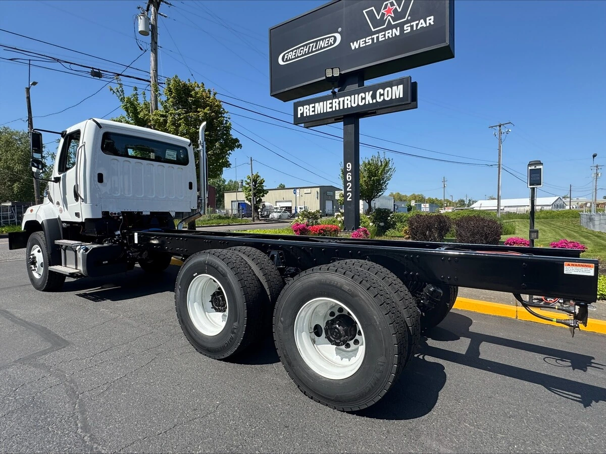 2025 Freightliner 108SD in Portland, OR — photo 5