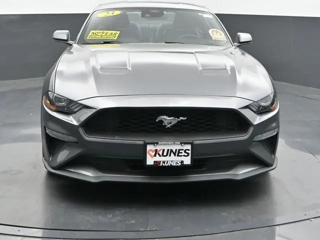 2023 Ford Mustang EcoBoost Premium photo 3