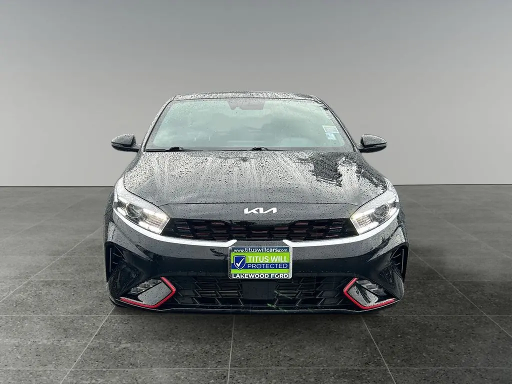 2024 Kia Forte GT-Line photo 2