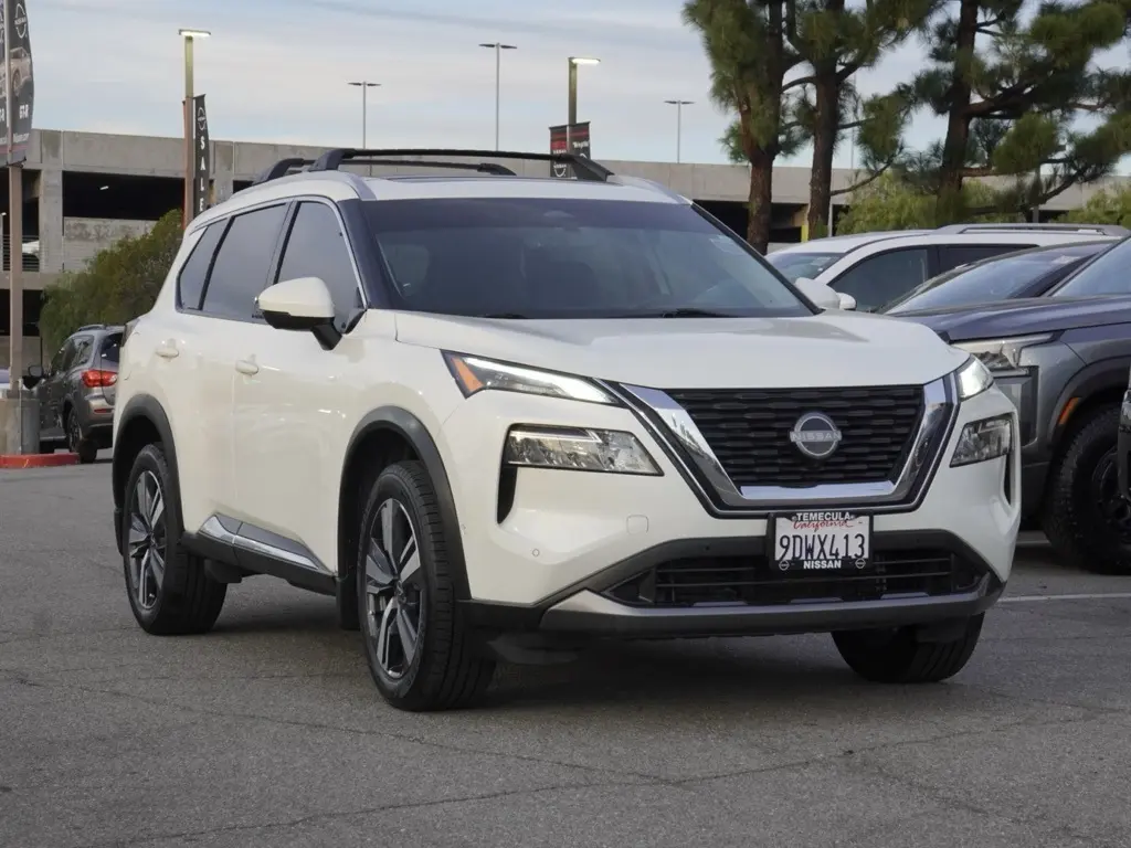 2023 Nissan Rogue SL