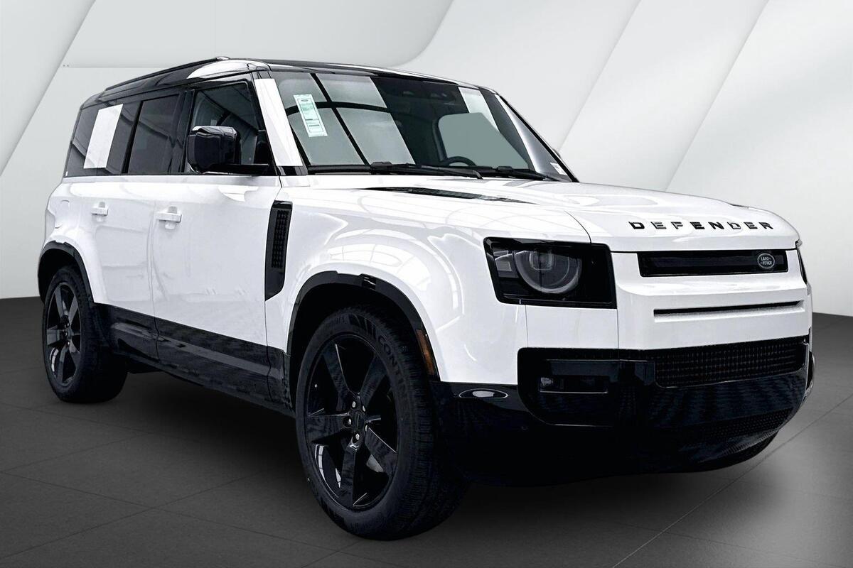 2026 Land Rover Defender X-Dynamic SE