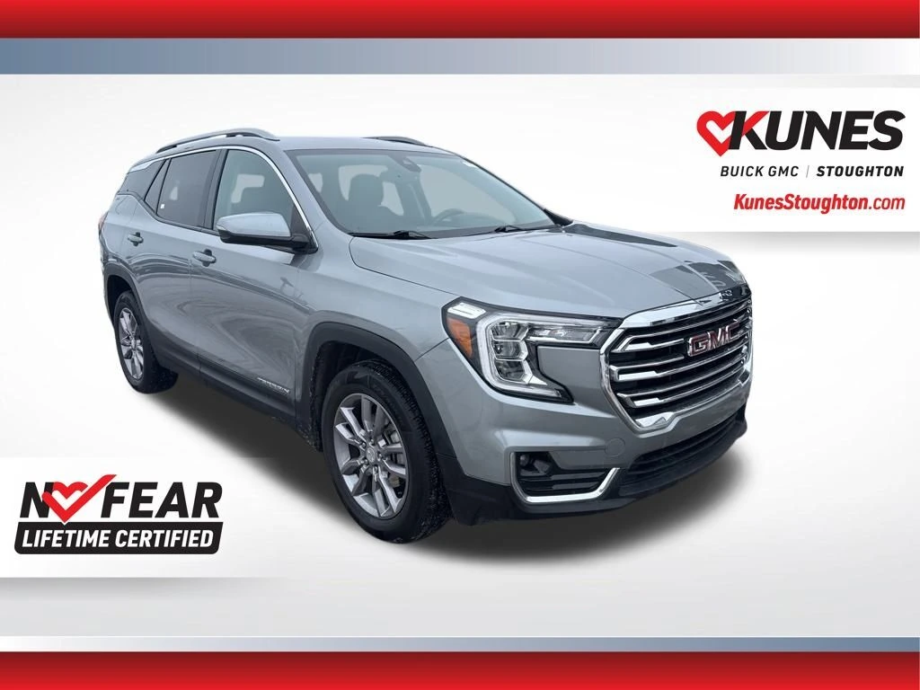 2024 GMC Terrain SLT's photo