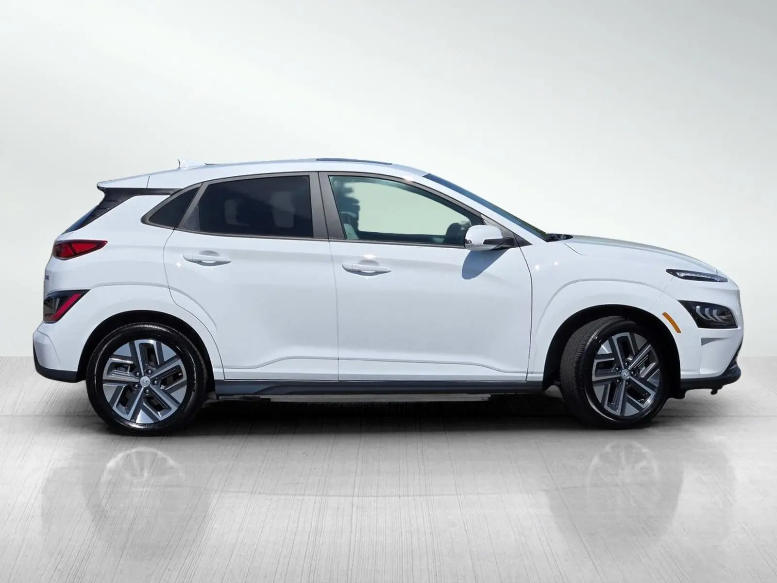 2023 Hyundai Kona Electric Limited photo 2