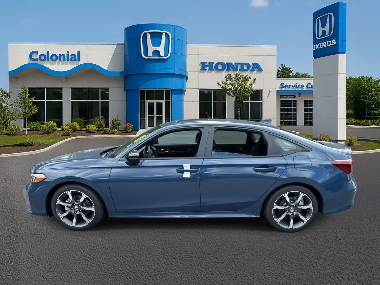 2025 Honda Civic Hybrid Sport Touring photo 3