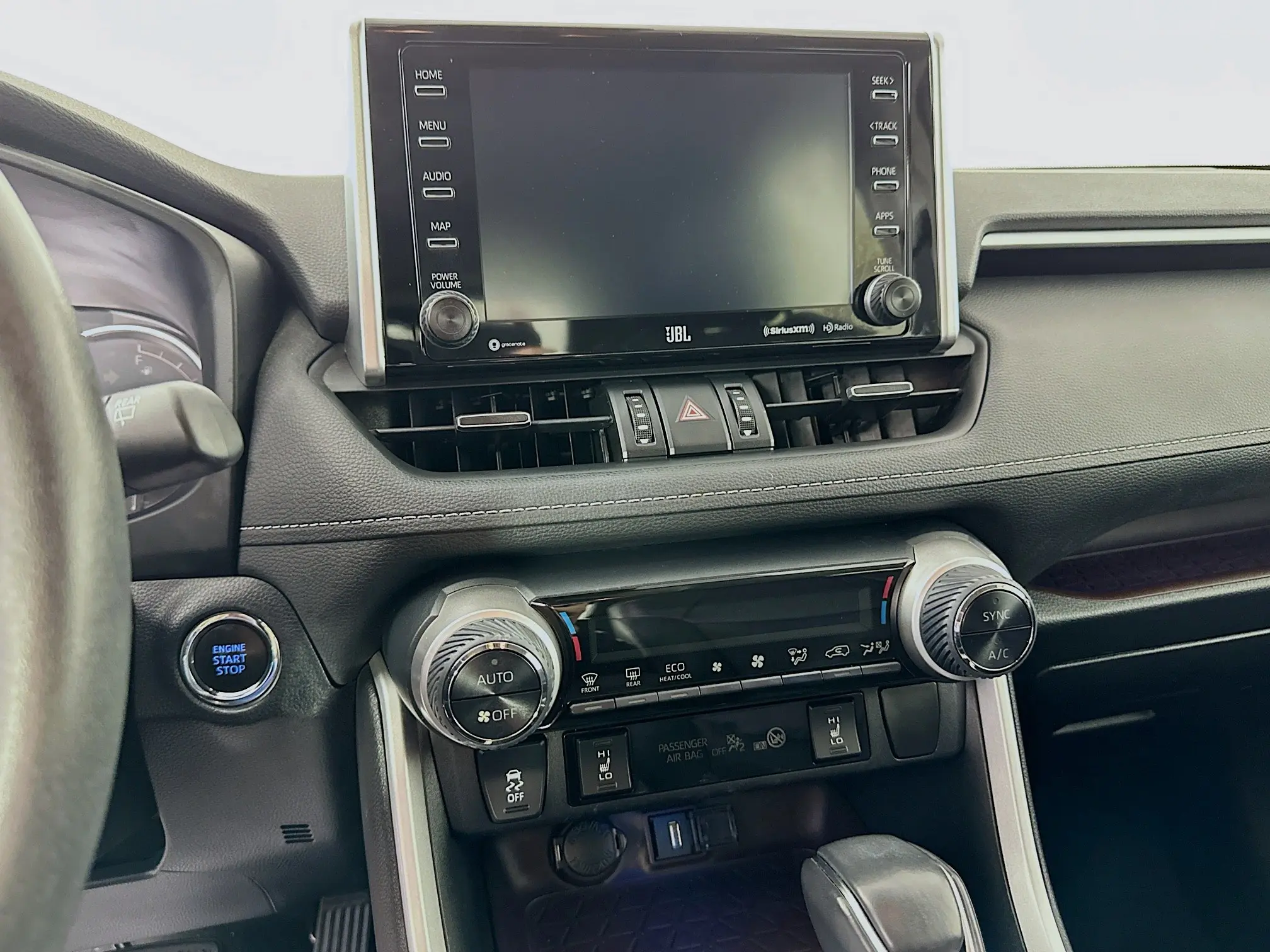 2020 Toyota RAV4 Limited photo 24